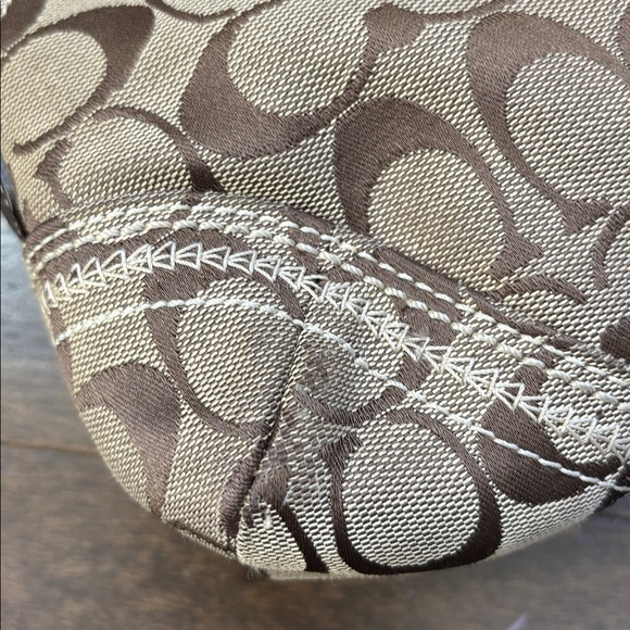 Coach signature shoulder bag Y2K - Picture 8 of 12